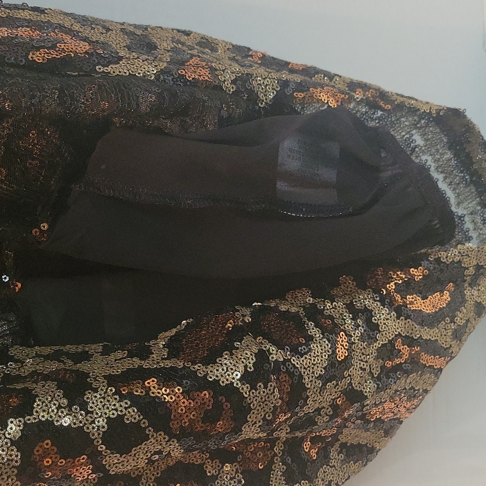 Leppard Print Sequence Top. - image 7